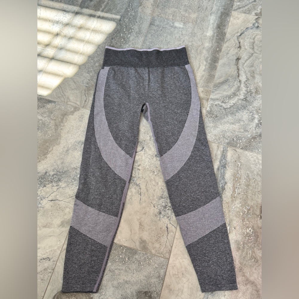 Victoria's Secret Pink Seamless Leggings